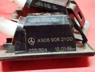 Плафон подсветки неомера Mercedes-Benz Sprinter W907 (2014-2024)