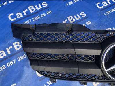 Решітка радіатора Mercedes-Benz Sprinter W 906 (2006-2014) дорестайл