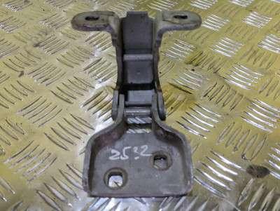 Петля двері передньої Renault Trafic II, Opel Vivaro II, Nissan Primastar II (2006-2014) рестайл