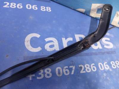 Щёткодержатель дворников передних Mercedes-Benz Sprinter W 906 (2006-2014) дорестайл