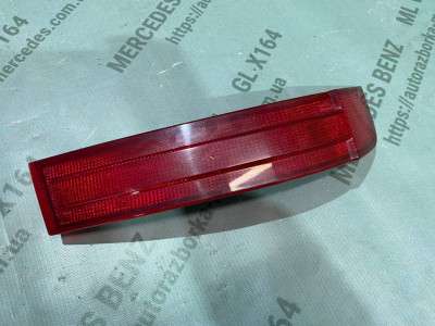 Катафот (отражатель) бампера левый Mercedes GL X164
