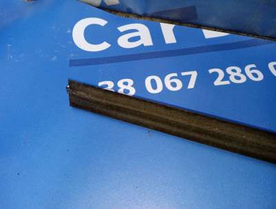 Накладка (молдінг) скла передні праві двері BMW 3 E92 (2006-2010)
