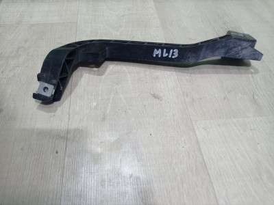 Кронштейн (крепление) переднего бампера правый Mercedes ML W166 (з 2011)