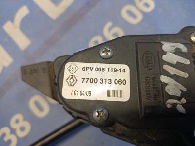 Педаль газа Renault Trafic II, Opel Vivaro II, Nissan Primastar II (2006-2014) рестайл