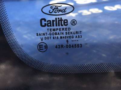 Стекло форточки двери задней правой Ford Escape 3 FL ( 2012 - 2019 )