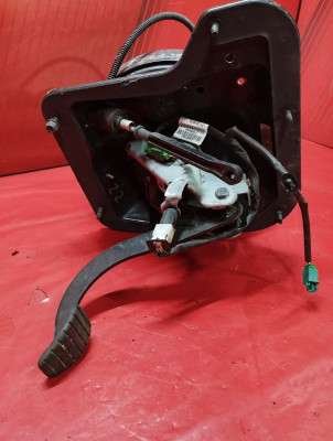 Педальный узел Renault Trafic II, Opel Vivaro II, Nissan Primastar II (2006-2014) рестайл