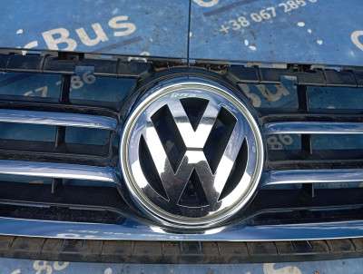 Решітка радіатора Volkswagen Touareg (2007-2010) рестайл