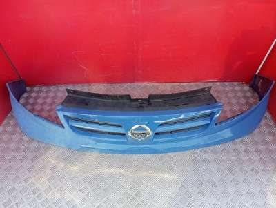 Накладка бампера переднього центральна Renault Trafic II, Opel Vivaro II, Nissan Primastar II (2006-2014) рестайл