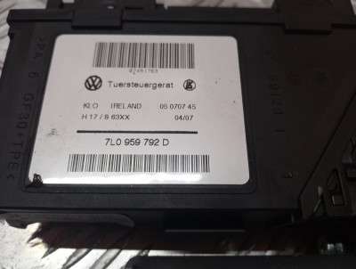 Моторчик стеклоподъемника Volkswagen Touareg (2007-2010) рестайл