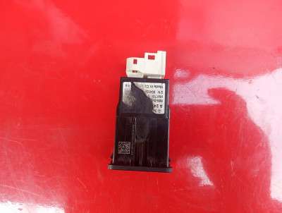 Разъем AUX / USB Mercedes-Benz Sprinter W907 (2014-2024)