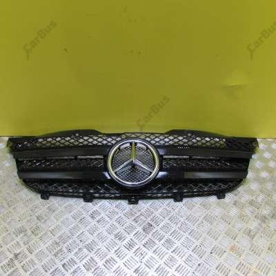 Решітка радіатора Mercedes-Benz Sprinter W 906 (2006-2014) дорестайл