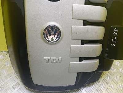 Накладка декоративная (на ДВС) Volkswagen Touareg (2003-2006) дорестайл