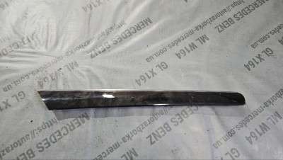 Накладка декоративна (молдинг) передніх правих дверей Mercedes ML W164 (2005-2011)