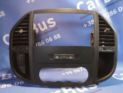 рамка центральна радіо торпедо Mercedes-Benz Vito W 447 (2014-2018)