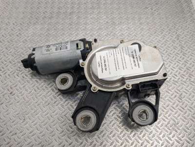 Двигатель стеклоочистителя задний Volkswagen Touareg (2003-2006) дорестайл