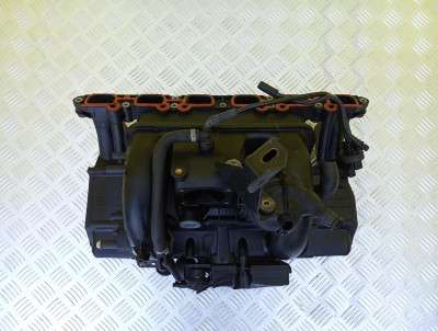 Колектор впускний BMW X5 E53 (2003-2006) рестайл