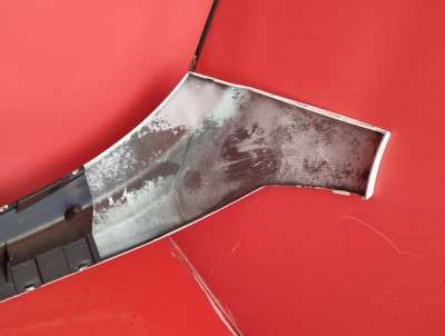 Накладка бампера переднього центральна Renault Trafic II, Opel Vivaro II, Nissan Primastar II (2006-2014) рестайл