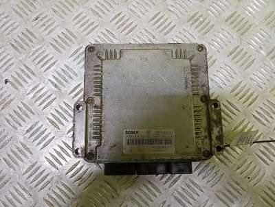 Блок управления двигателем Renault Trafic II, Opel Vivaro II, Nissan Primastar II (2001-2006) дорестайл