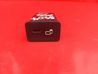 Разъем AUX / USB Mercedes-Benz Sprinter W907 (2014-2024)