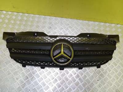 Решітка радіатора Mercedes-Benz Sprinter W 906 (2006-2014) дорестайл