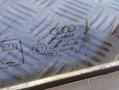 Стекло форточки двери задней правой Audi Q7 4M(2015-2020)