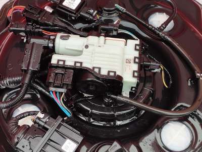Бачок системи ADBLUE Volkswagen Touareg FL (2015-2018) - 2
