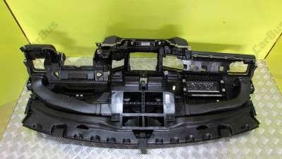Торпедо (панель передняя) Volkswagen Touareg NF (2010-2014)