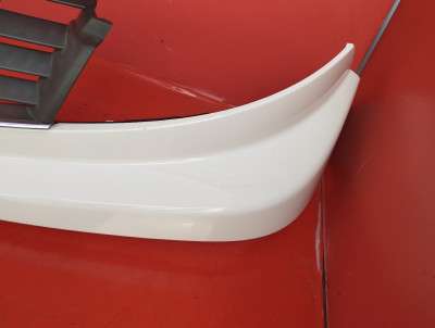 Накладка бампера переднього центральна Renault Trafic II, Opel Vivaro II, Nissan Primastar II (2006-2014) рестайл