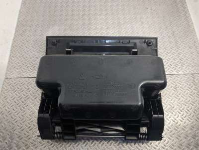 Бардачок (вещевой ящик) Volkswagen Touareg FL (2015-2018)