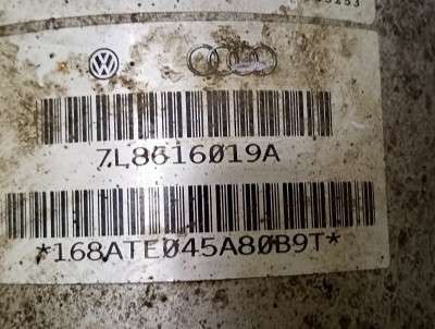 Стійка амортизатора заднього лівого Audi Q7 (2006-2009)