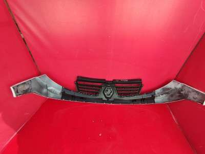 Накладка бампера переднього центральна Renault Trafic II, Opel Vivaro II, Nissan Primastar II (2006-2014) рестайл