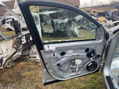 Двері передні ліві Mercedes GL X164