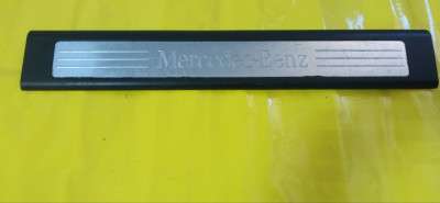 Накладка порога (внутрішня) Mercedes ML W164 (2005-2011)