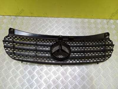 Решетка радиатора Mercedes-Benz Vito W 639 (2003-2010) дорестайл