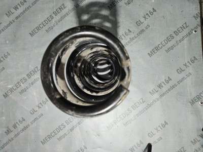 Пружина подвески передняя Mercedes ML W164 (2005-2011)