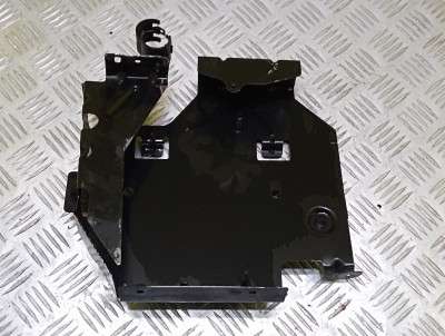 Кронштейн крепления ЭБУ Renault Trafic II, Opel Vivaro II, Nissan Primastar II (2006-2014) рестайл