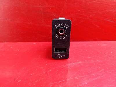 Разъем AUX / USB BMW X3 F25 (2010-2017)
