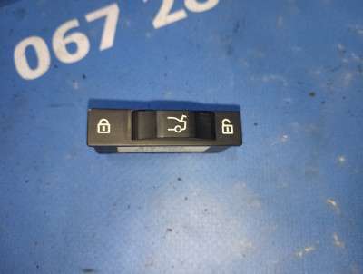 Кнопка открывания багажника BMW 3 E92 (2006-2010)
