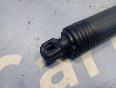 Амортизатор крышки (стекла) багажника (амортизатор ляды) верхней ляды Cayenne 958 