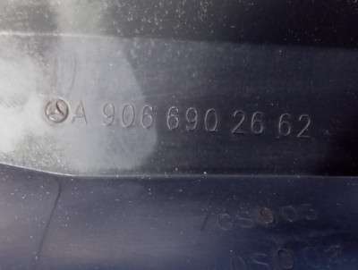 Накладка декоративная (молдинг) переднего правого крыла Mercedes-Benz Sprinter W 906 (2006-2014) дорестайл