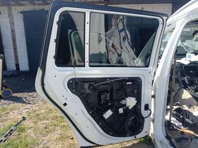 Двері задні ліві Mercedes GL X166