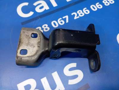Петля двери передней правой Renault Trafic II, Opel Vivaro II, Nissan Primastar II (2006-2014) рестайл