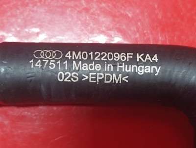 Патрубок охолодження Audi Q7 4M(2015-2020)