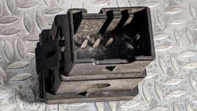 Кнопка обігріву сидінь Volkswagen Touareg (2003-2006) дорестайл