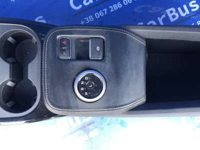 Консоль салона (центральная часть) Ford Mustang Mach-E  Select Premium  ( 2019 - 2026 )