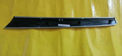 Накладка декоративная (молдинг) передней правой двери Mercedes ML W164 (2005-2011)