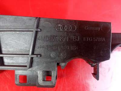 Накладка декоративна (молдинг) лобового скла Audi Q7 4M(2015-2020)