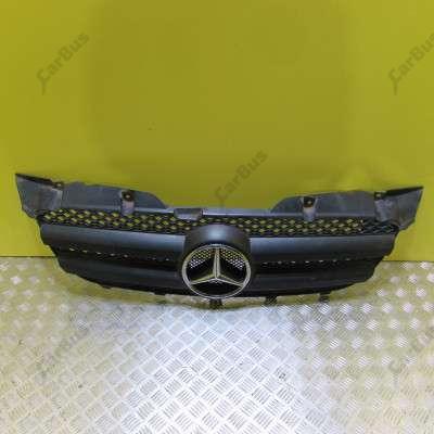 Решітка радіатора Mercedes-Benz Sprinter W 906 (2006-2014) дорестайл