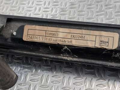 Шторка бічних дверей сонцезахисна BMW X5 E53 (2003-2006) рестайл