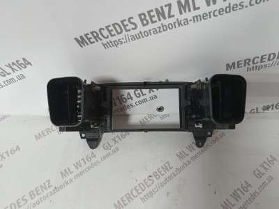 Дефлектор обдування салону центральний Mercedes ML W166 (з 2011)